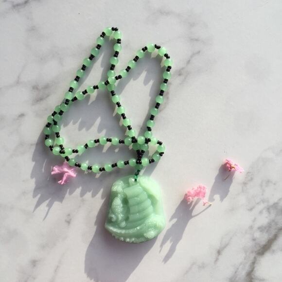 Genuine Malaysian Jade Sailing Boat Necklace. - Picture 3 of 8